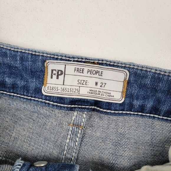 Free People High Rise Wide Leg Blue Denim Floral Jeans Sz 27 Embroidered Boho - Picture 3 of 11